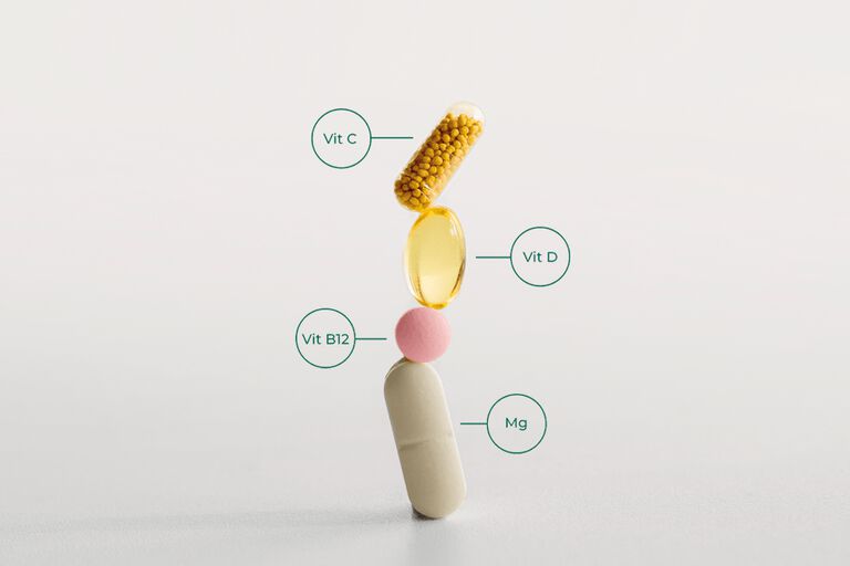 https://www.multipharma.be/dw/image/v2/BDGN_PRD/on/demandware.static/-/Library-Sites-MultipharmaSharedLibrary/default/dw0eaadbab/Home/blog/Seasonal-Campaigns/2023-9%20Complements%20&%20Vitamines/kv-981x654.jpg?sw=768&sfrm=png