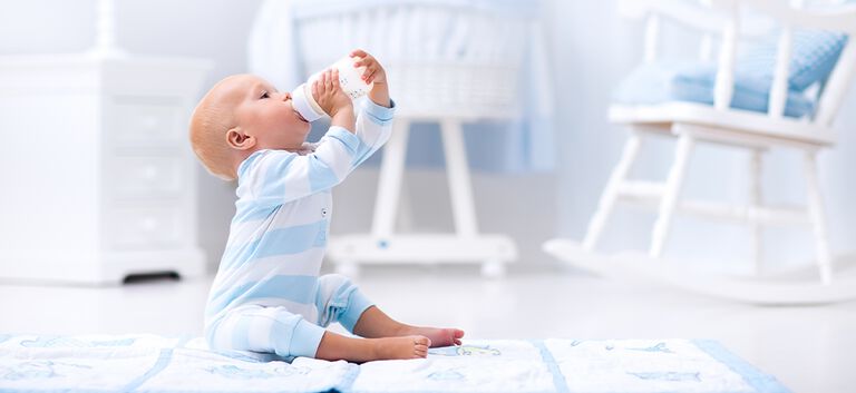 https://www.multipharma.be/dw/image/v2/BDGN_PRD/on/demandware.static/-/Library-Sites-MultipharmaSharedLibrary/default/dw1d24e47d/Hypoallergene%20babymelk.jpg?sw=768&sfrm=png