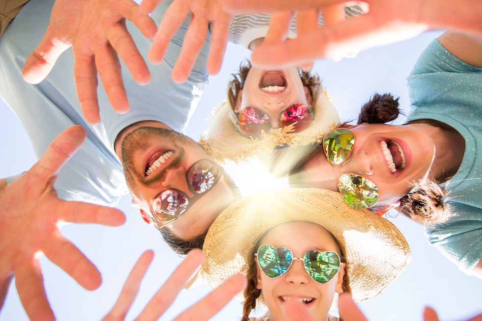 https://www.multipharma.be/dw/image/v2/BDGN_PRD/on/demandware.static/-/Library-Sites-MultipharmaSharedLibrary/default/dw1f1c2366/Home/blog/Seasonal-Campaigns/2023-9%20Complements%20&%20Vitamines/summerzomer-981x654-v1.png