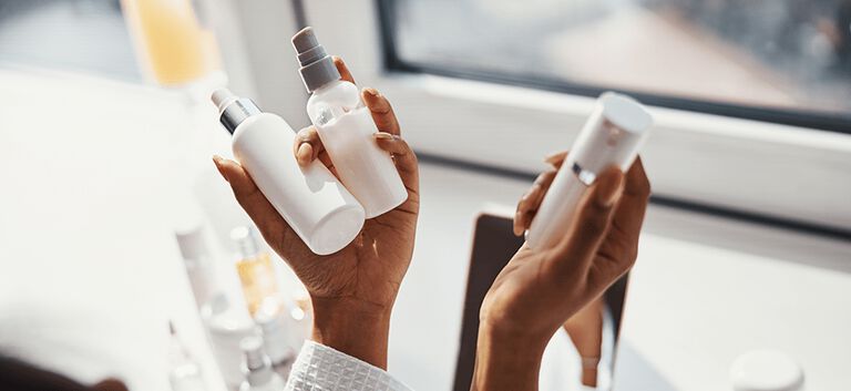 https://www.multipharma.be/dw/image/v2/BDGN_PRD/on/demandware.static/-/Library-Sites-MultipharmaSharedLibrary/default/dw6067220a/Home/Category%20Landing%20Pages/Anti%20aging/antiage-981x451-article-1-image-3.jpg?sw=768&sfrm=png