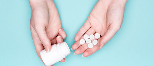 https://www.multipharma.be/dw/image/v2/BDGN_PRD/on/demandware.static/-/Library-Sites-MultipharmaSharedLibrary/default/dw6be51dc4/Home/blog/Seasonal-Campaigns/2022-2-Sun/MULTIPHARMA-2022-Solaire-12d.jpg