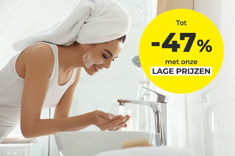 https://www.multipharma.be/dw/image/v2/BDGN_PRD/on/demandware.static/-/Library-Sites-MultipharmaSharedLibrary/default/dwa0b00f0c/Home/Category%20Landing%20Pages/Make-up%20remover%20en%20gezichtsreiniger/demaquillant-image1-981x654-nl.jpg?sw=768&sfrm=png