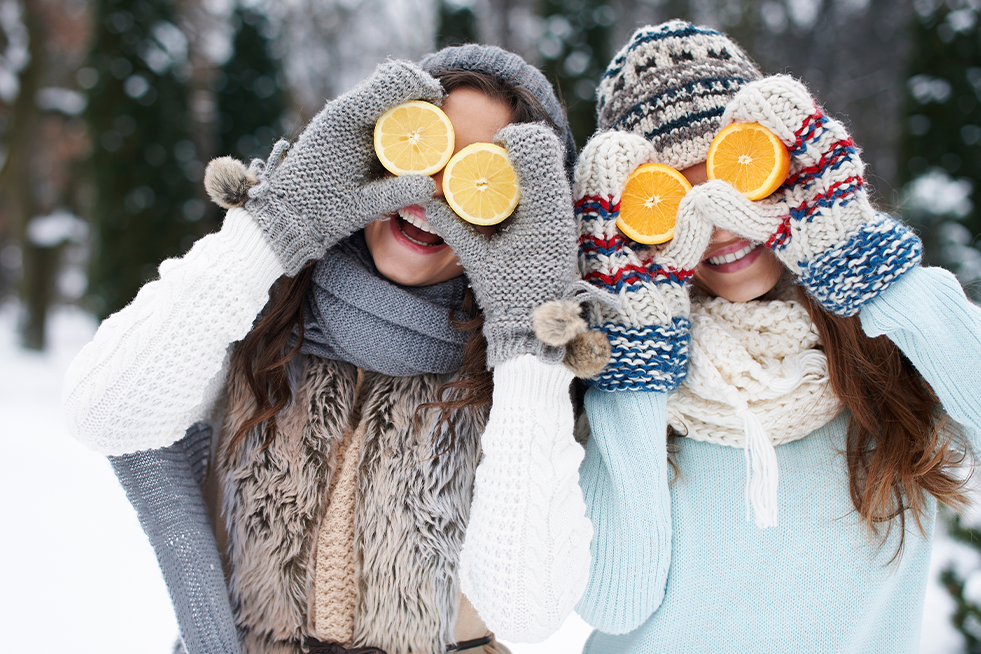 https://www.multipharma.be/dw/image/v2/BDGN_PRD/on/demandware.static/-/Library-Sites-MultipharmaSharedLibrary/default/dwb7dda7d3/Home/blog/Seasonal-Campaigns/2023-9%20Complements%20&%20Vitamines/winter-981x654-v1.png