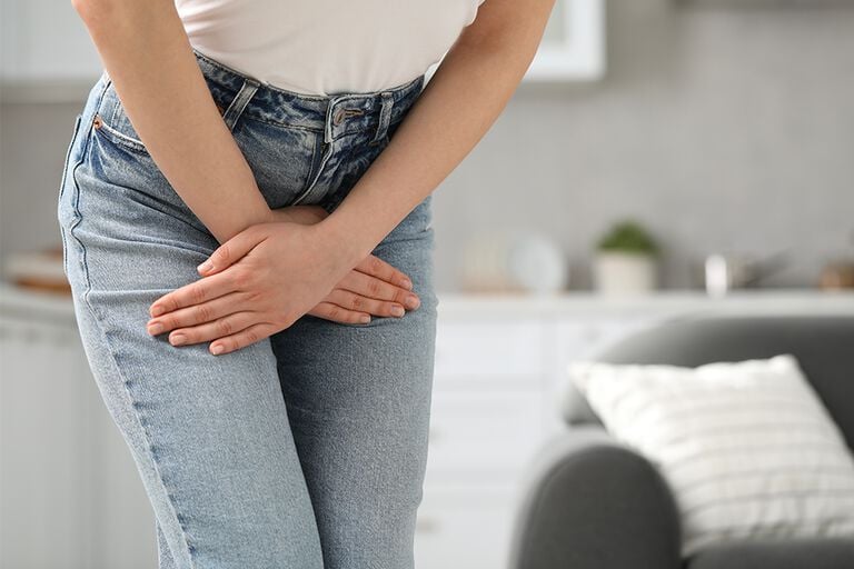 https://www.multipharma.be/dw/image/v2/BDGN_PRD/on/demandware.static/-/Library-Sites-MultipharmaSharedLibrary/default/dwc96b55ad/Home/blog/Seasonal-Campaigns/2025%2005%20Urinair%20ongemak/confort-article-981x654-11.jpg?sw=768&sfrm=png