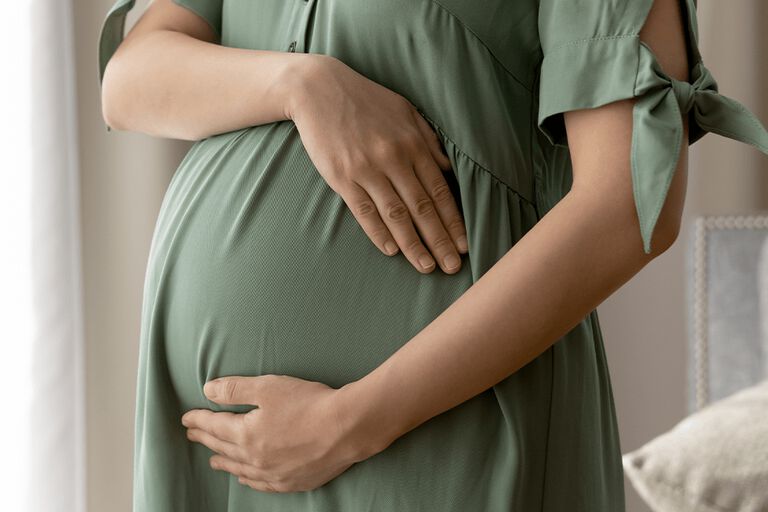 https://www.multipharma.be/dw/image/v2/BDGN_PRD/on/demandware.static/-/Library-Sites-MultipharmaSharedLibrary/default/dwd1c5dff0/Home/blog/Seasonal-Campaigns/2023%2003%20Maternity/grossesse-981x654.jpg?sw=768&sfrm=png