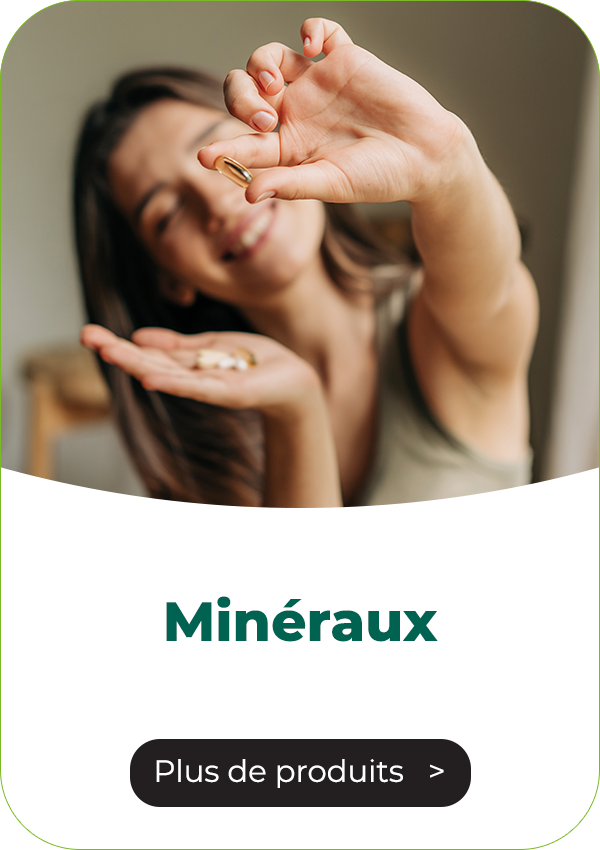 https://www.multipharma.be/dw/image/v2/BDGN_PRD/on/demandware.static/-/Library-Sites-MultipharmaSharedLibrary/fr_BE/dw90924c64/Blog/Seasonal-Campaigns/2025%2010%20Winter%20essentials/cartelette-vitamines-3-2-fr.png
