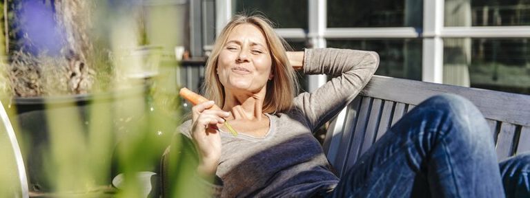 https://www.multipharma.be/dw/image/v2/BDGN_PRD/on/demandware.static/-/Library-Sites-MultipharmaSharedLibrary/fr_BE/dwcf9d6eba/Blog/Bien%20dans%20ma%20peau/zonneallergie.jpg?sw=768&sfrm=jpg
